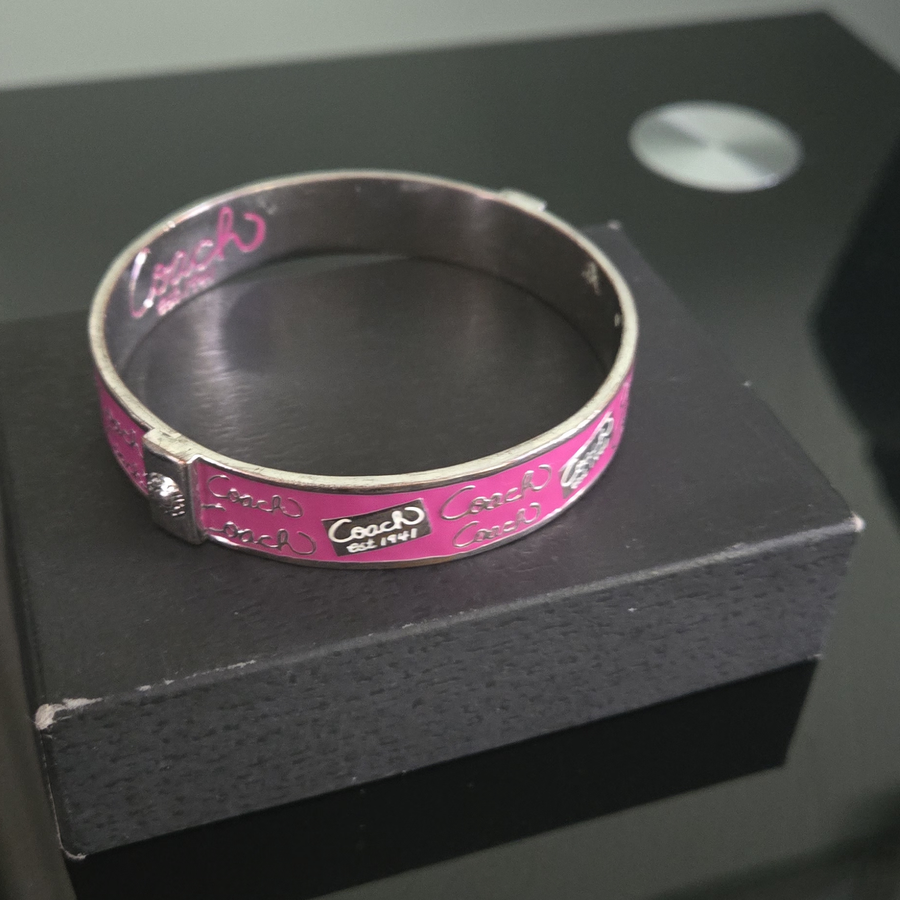 Coach Signature Pink And Silver Enamel Bangle Bracelet 40$